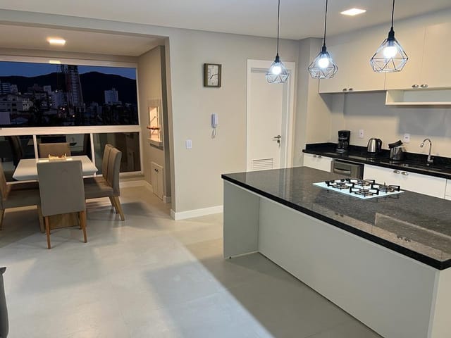 Apartamento com 86m² 2 quartos e 2 banheiros, à venda, no bairro Balneário Pereque em Porto Belo