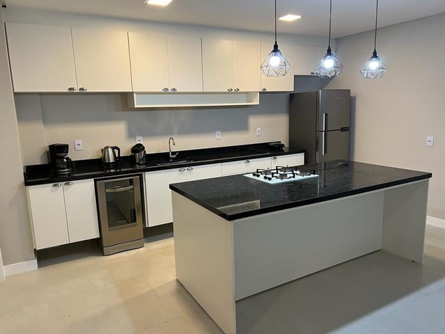 Apartamento com 86m² 2 quartos e 2 banheiros, à venda, no bairro Balneário Pereque em Porto Belo