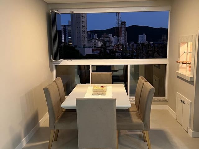 Apartamento com 86m² 2 quartos e 2 banheiros, à venda, no bairro Balneário Pereque em Porto Belo