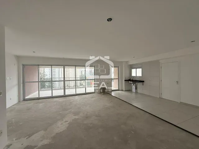 Apartamento 3 quartos e 4 banheiros, à venda, no bairro Vila Andrade em São Paulo
