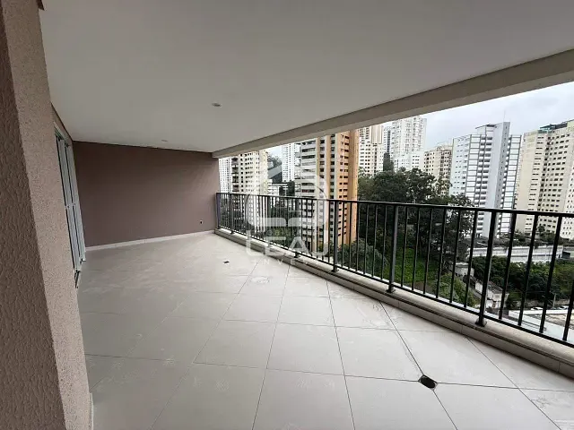 Apartamento 3 quartos e 4 banheiros, à venda, no bairro Vila Andrade em São Paulo
