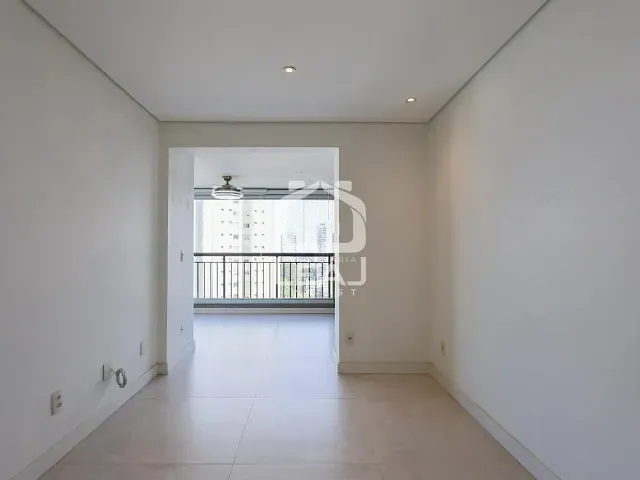 Apartamento 3 quartos e 2 banheiros, para alugar, no bairro Vila Andrade em São Paulo