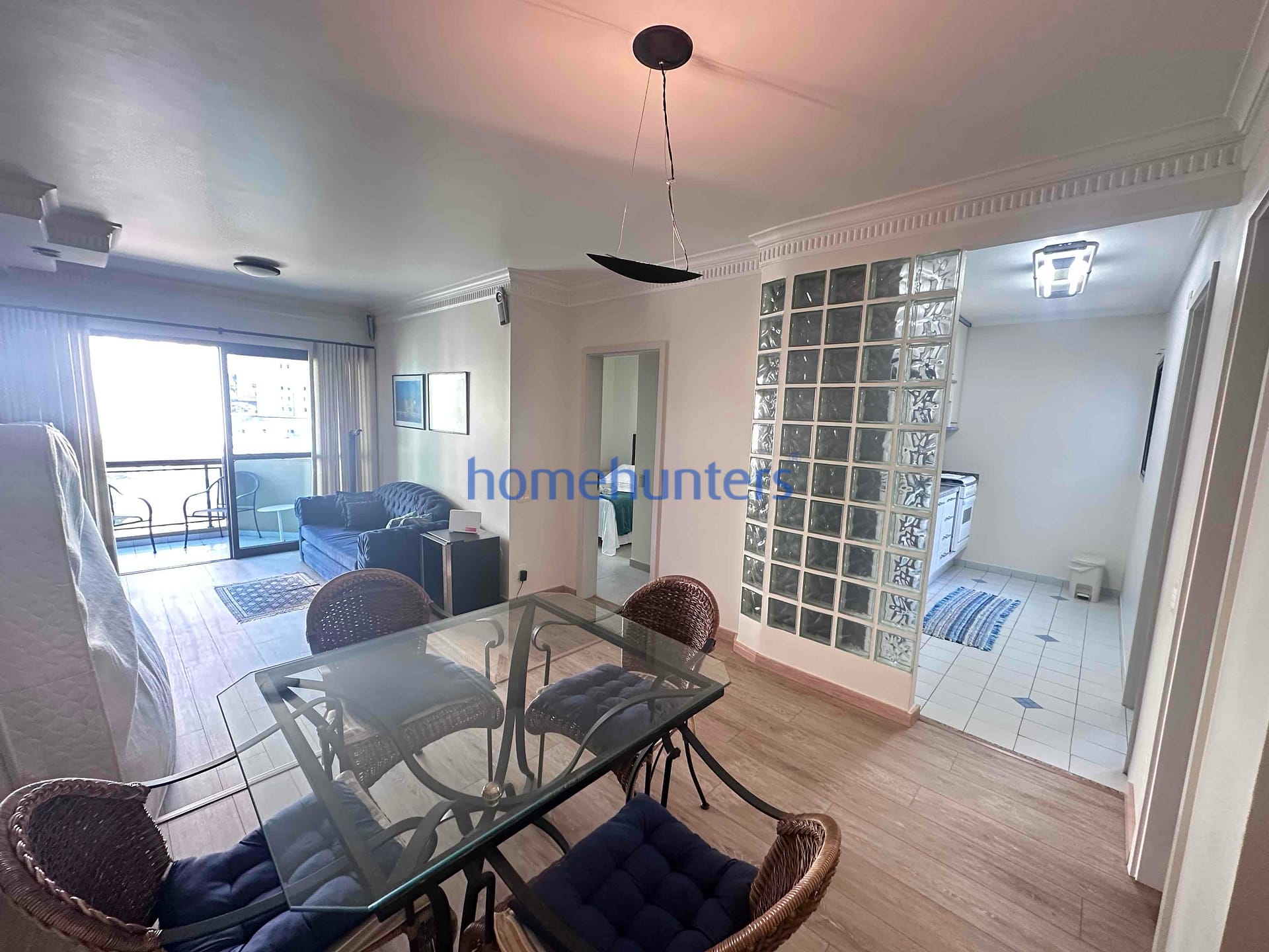 Apartamento para alugar com 1 quarto, 70m² - Foto 2