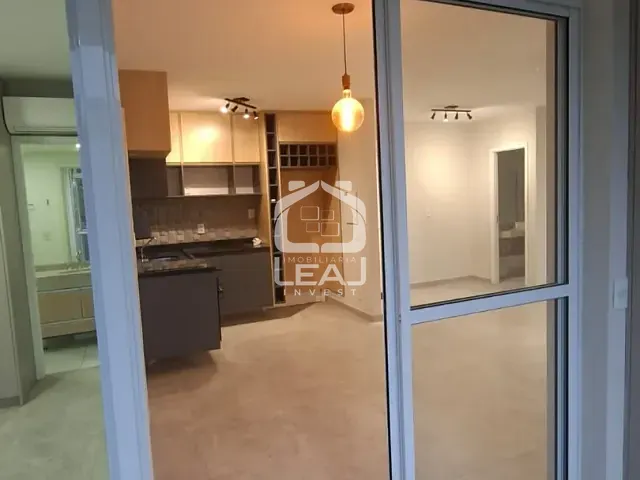 Apartamento 1 quarto e 2 banheiros, para alugar, no bairro Real Parque em São Paulo