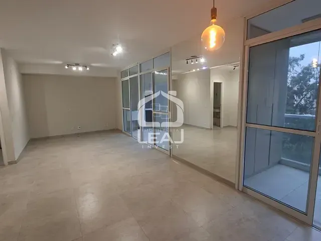 Apartamento 1 quarto e 2 banheiros, para alugar, no bairro Real Parque em São Paulo