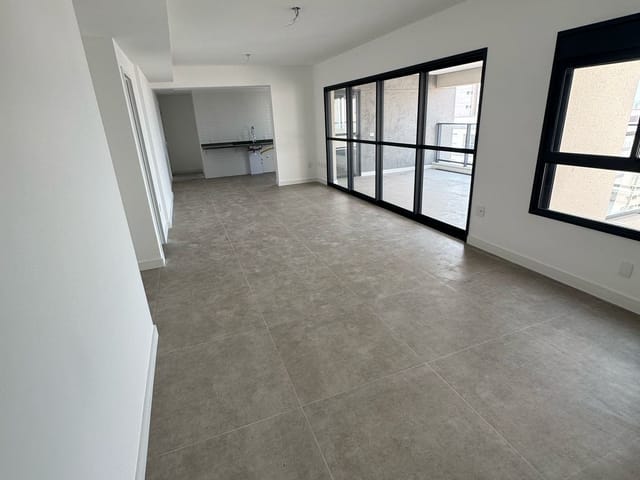 Apartamento com 180m² 4 quartos e 5 banheiros, à venda, no bairro Mirandópolis em São Paulo