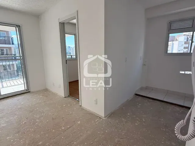 Apartamento 2 quartos e 1 banheiro, à venda, no bairro Jardim Avenida em São Paulo