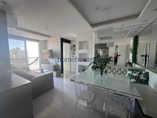 Apartamento 2 quartos e 2 banheiros, à venda, no bairro Vila Satúrnia em Campinas