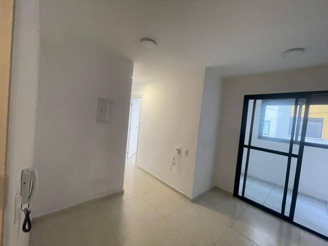 Apartamento com 43m² 2 quartos e 2 banheiros, à venda ou para alugar, no bairro Metalúrgicos em Osasco