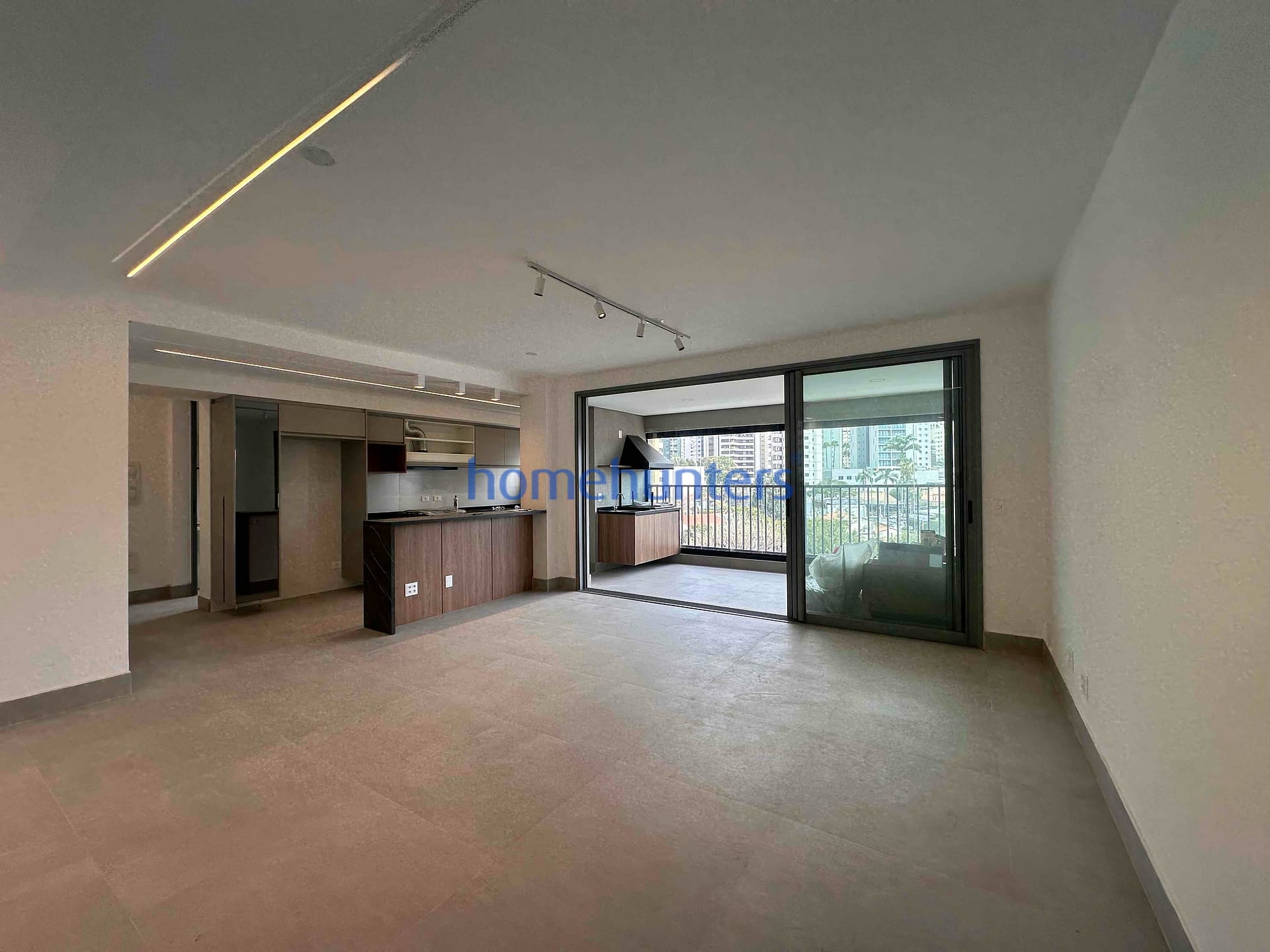 Apartamento à venda e aluguel com 3 quartos, 140m² - Foto 1