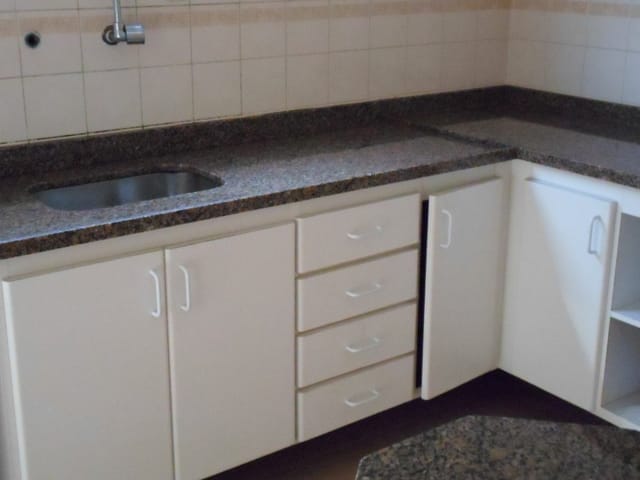 Apartamento com 70m² 3 quartos e 1 banheiro, para alugar, no bairro Jardim Rio das Pedras em Cotia