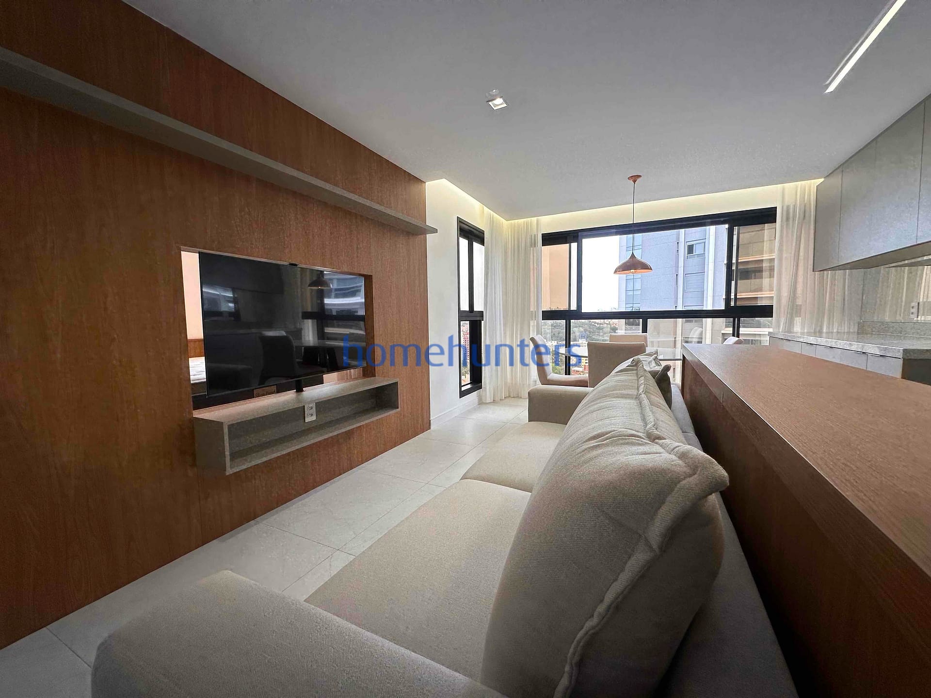 Apartamento à venda e aluguel com 1 quarto, 55m² - Foto 8