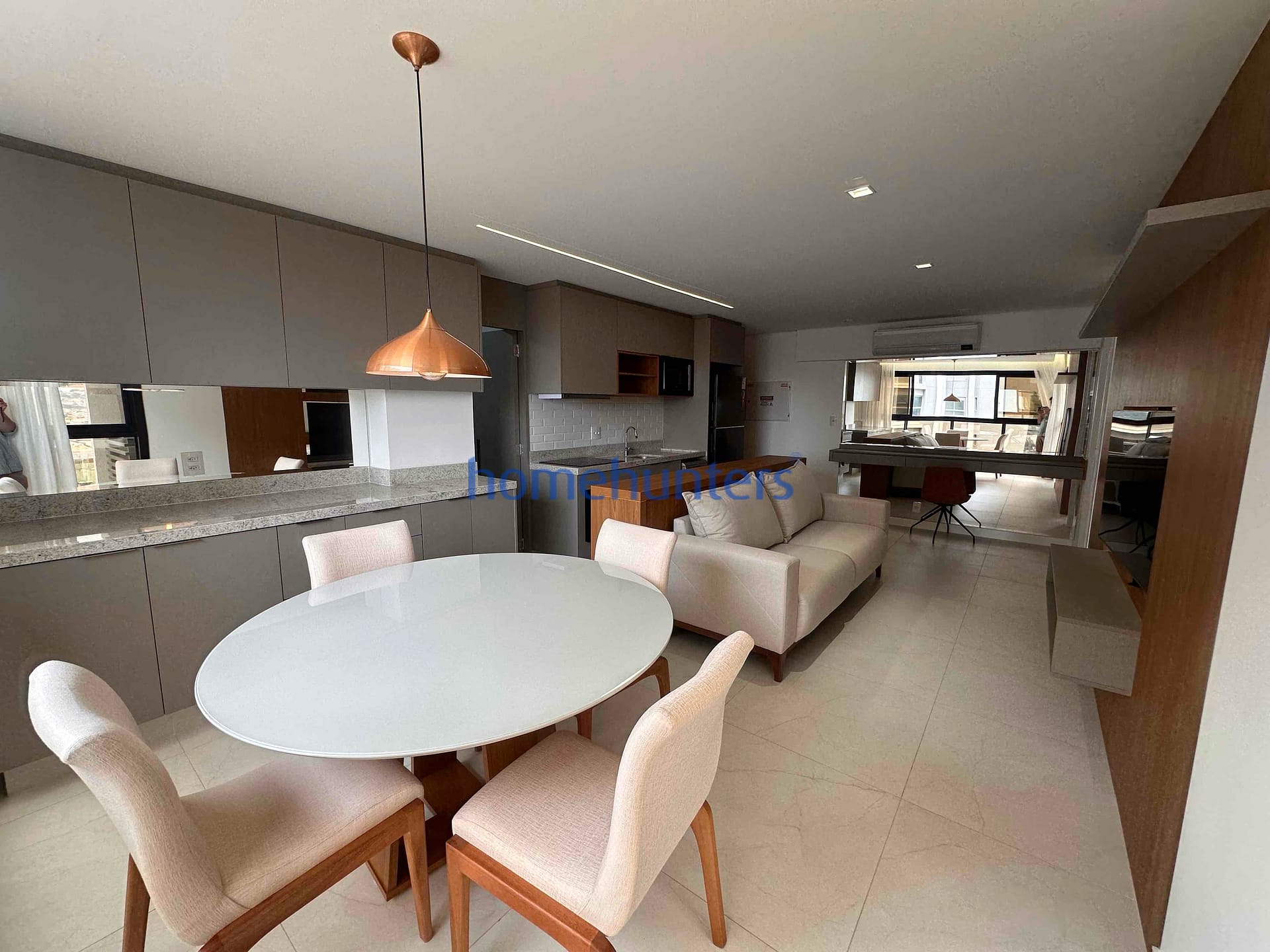 Apartamento à venda e aluguel com 1 quarto, 55m² - Foto 18