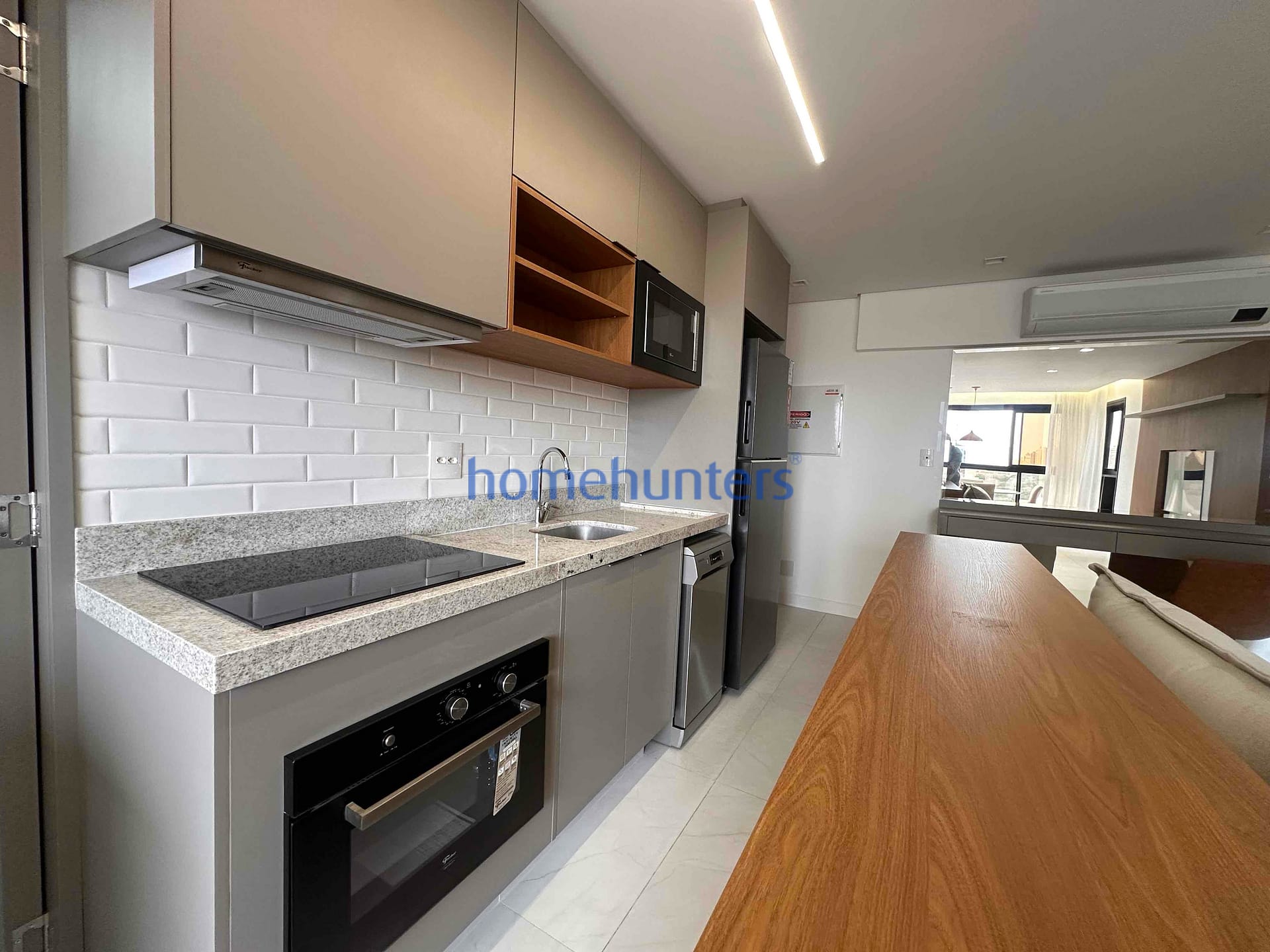 Apartamento à venda e aluguel com 1 quarto, 55m² - Foto 12