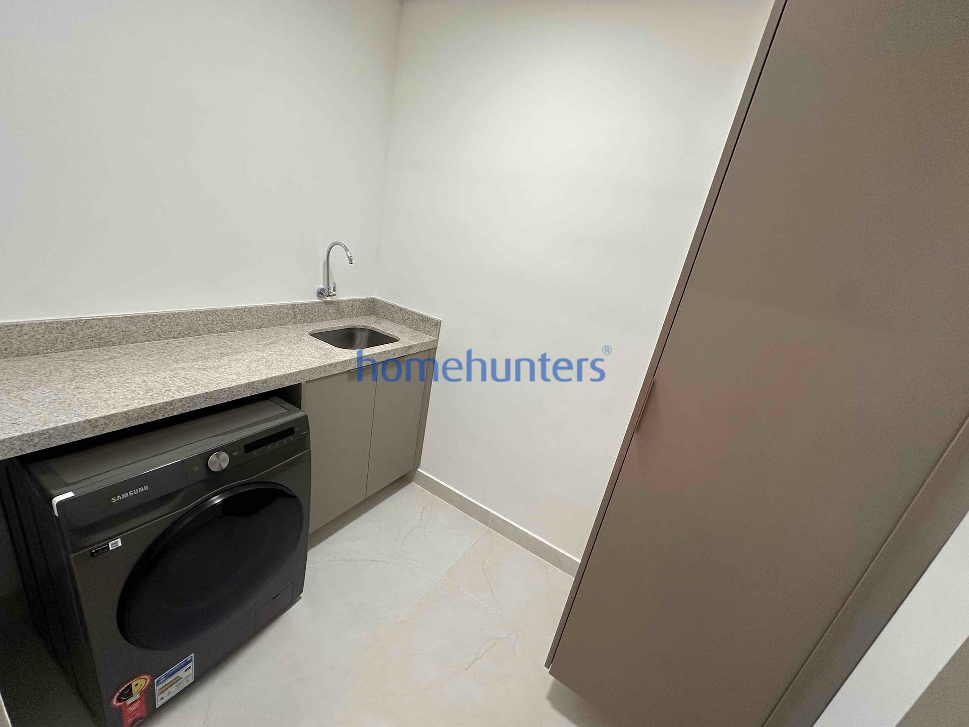 Apartamento à venda e aluguel com 1 quarto, 55m² - Foto 24