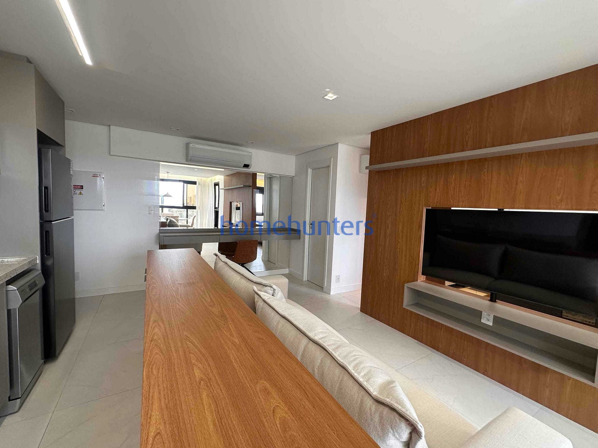 Apartamento à venda e aluguel com 1 quarto, 55m² - Foto 9