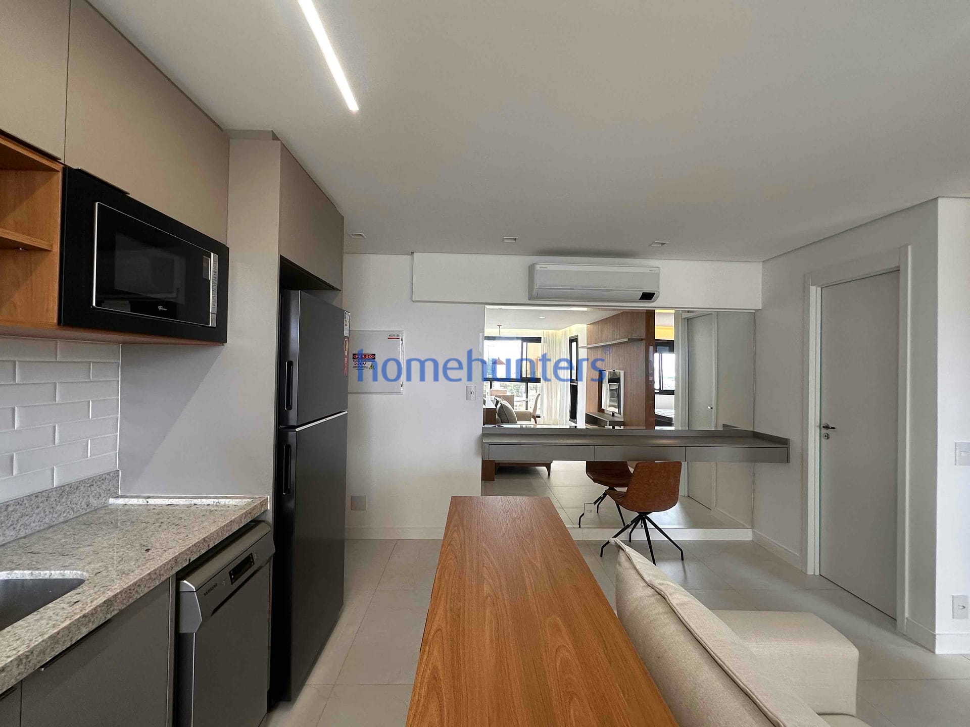 Apartamento à venda e aluguel com 1 quarto, 55m² - Foto 22