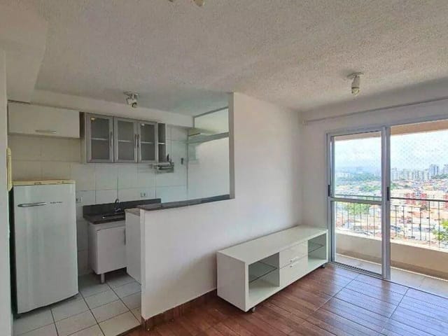 Apartamento com 46m² 2 quartos e 1 banheiro, para alugar, no bairro Bussocaba em Osasco