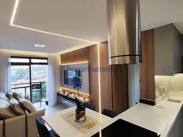 Apartamento 2 quartos e 2 banheiros, à venda, no bairro Cambuí em Campinas