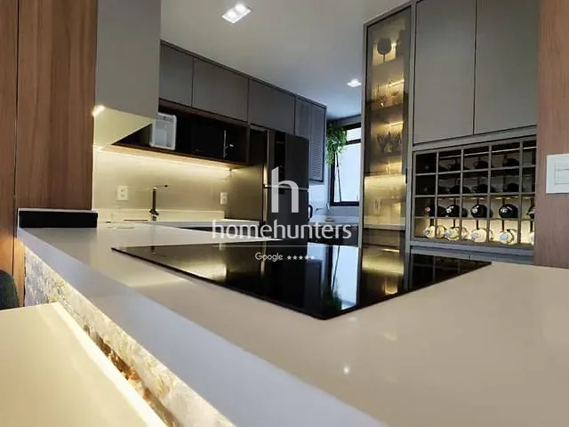 Apartamento 2 quartos e 2 banheiros, à venda, no bairro Cambuí em Campinas