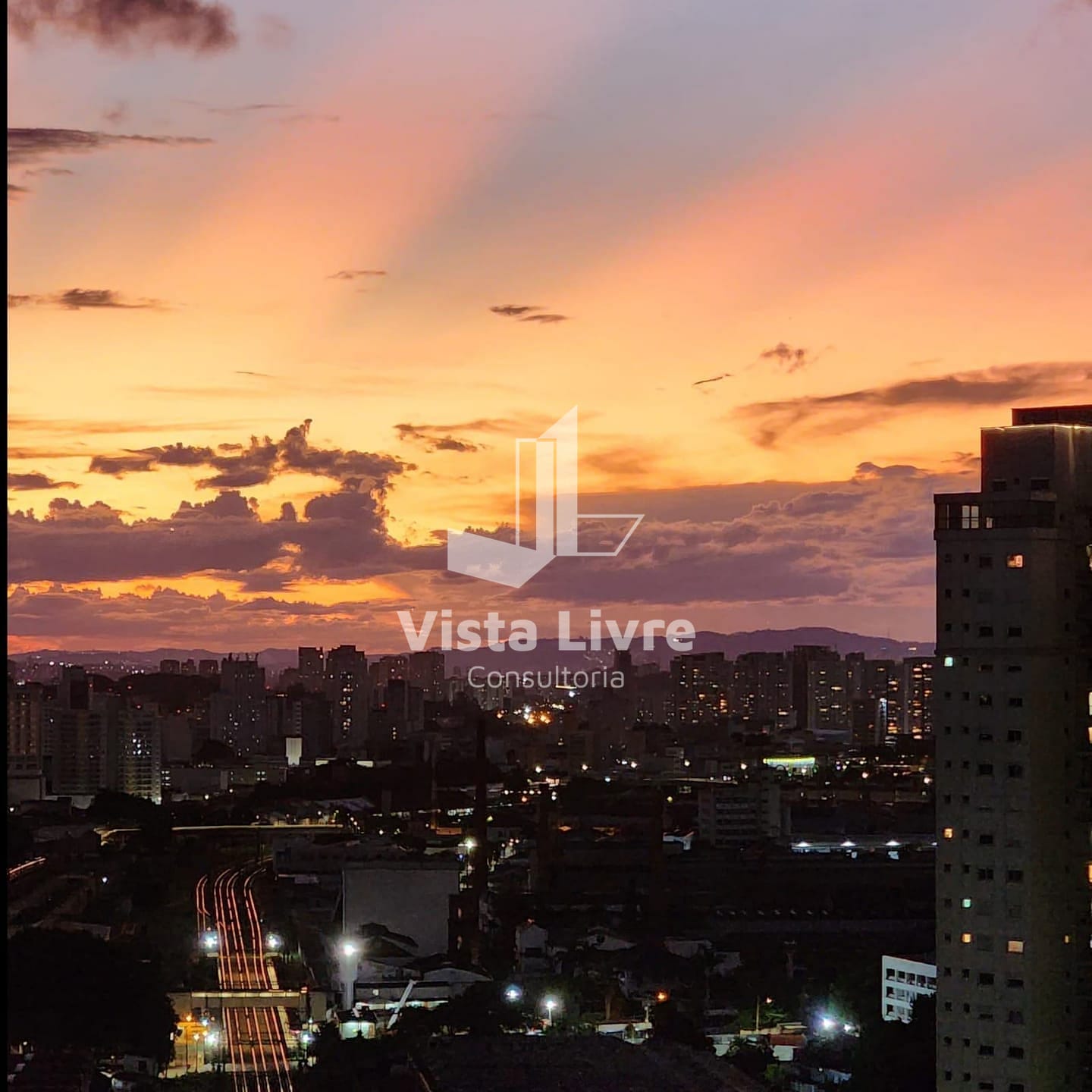 Apartamento à venda com 2 quartos, 79m² - Foto 3