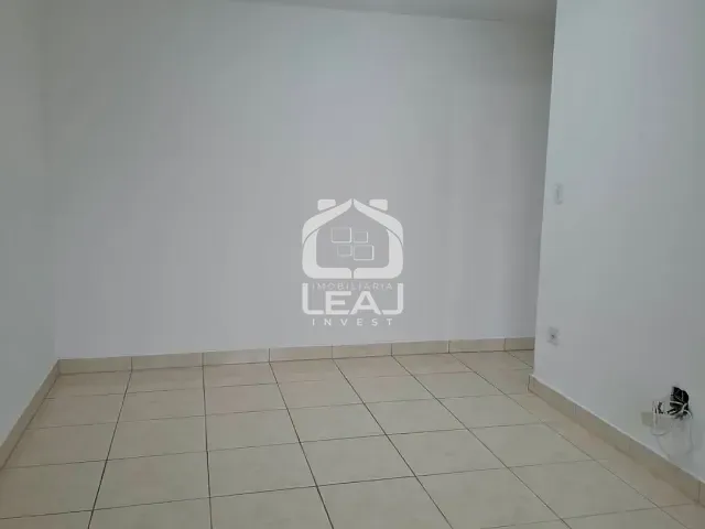 Apartamento 2 quartos e 1 banheiro, para alugar, no bairro Vila das Belezas em São Paulo