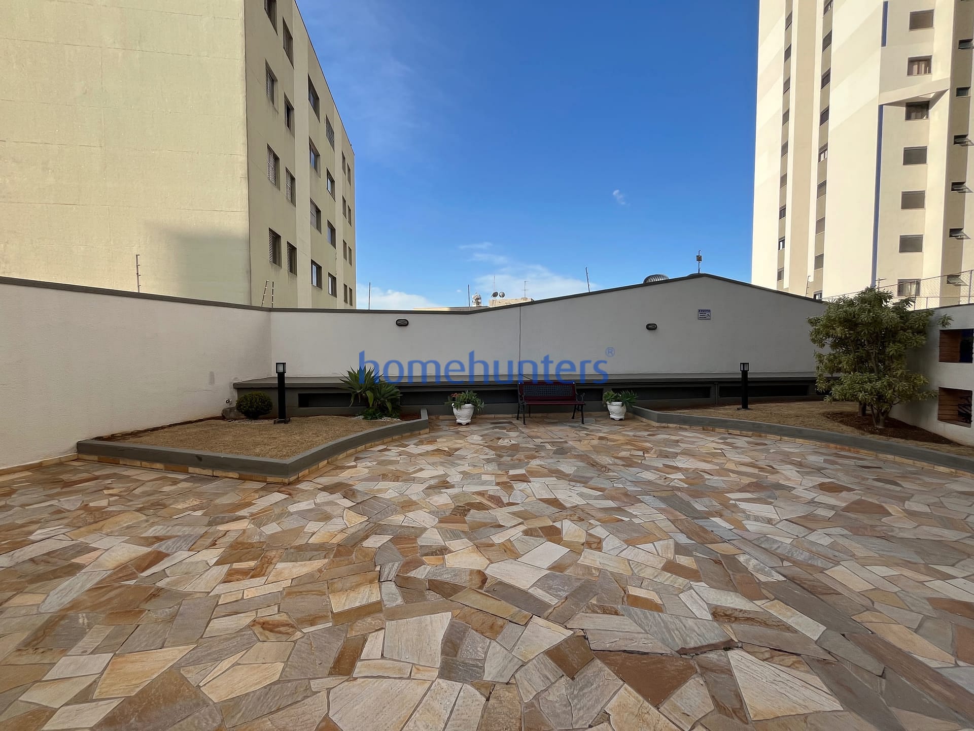Apartamento para alugar com 3 quartos, 95m² - Foto 41