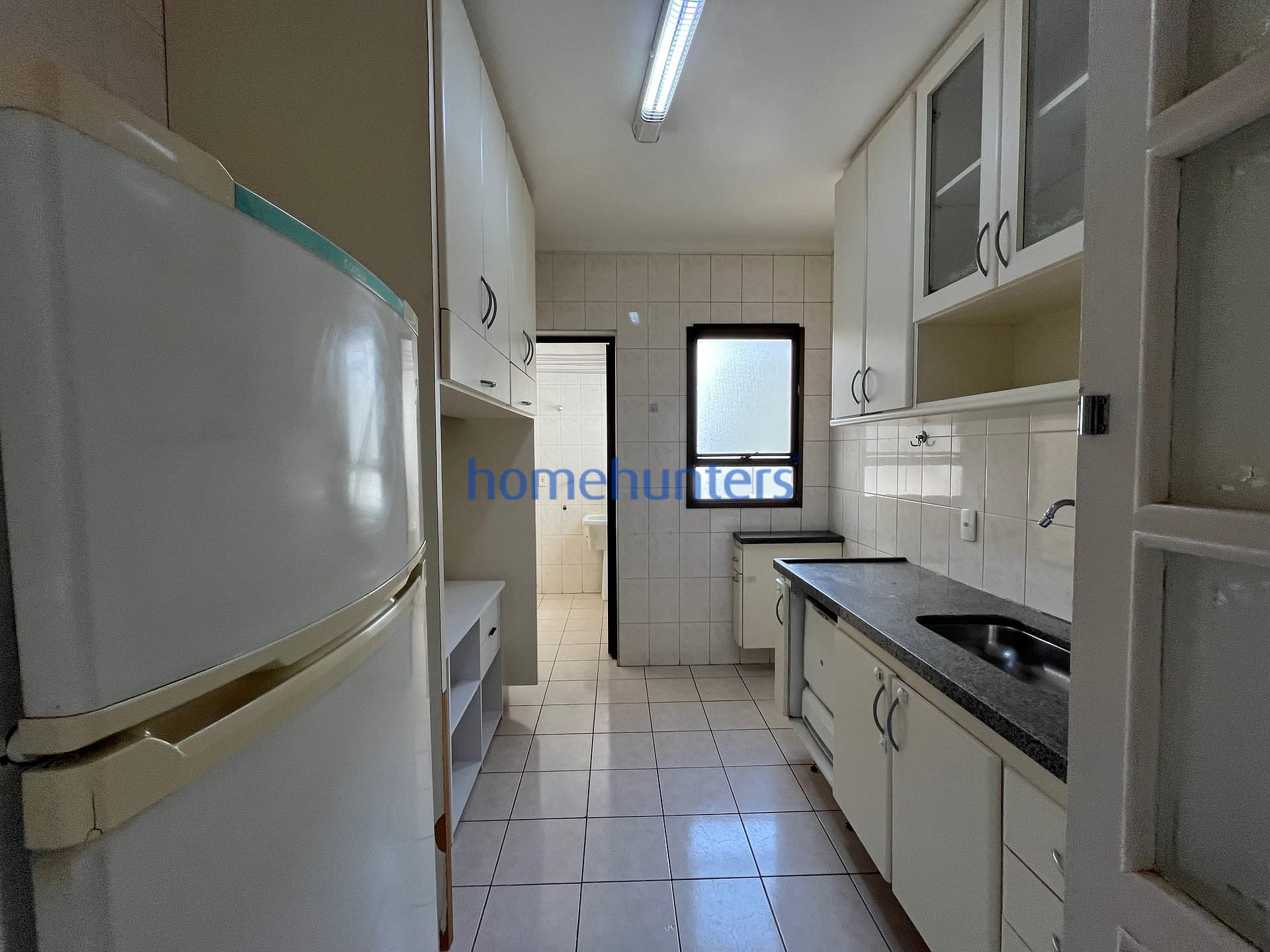 Apartamento para alugar com 3 quartos, 95m² - Foto 3