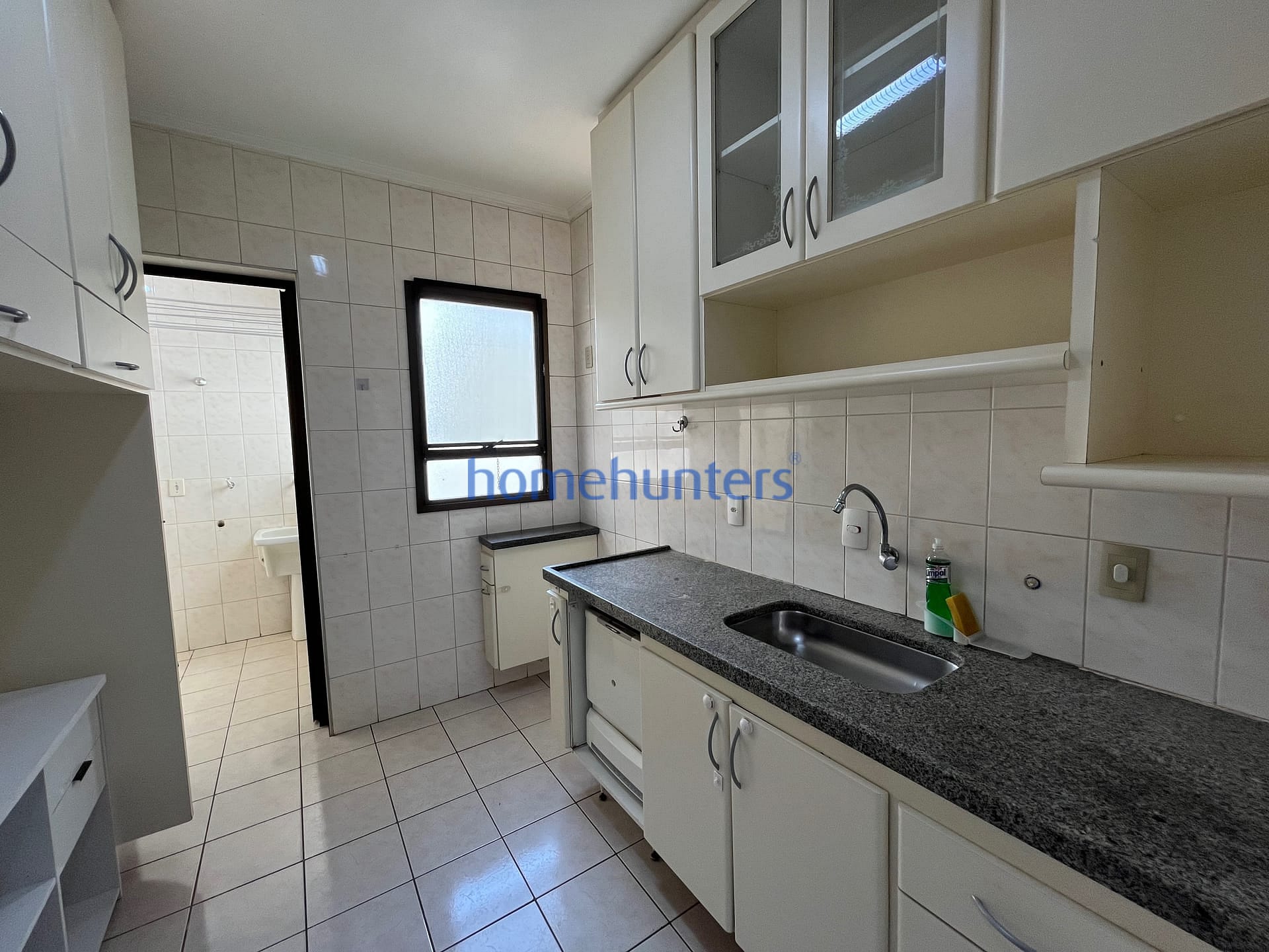 Apartamento para alugar com 3 quartos, 95m² - Foto 4