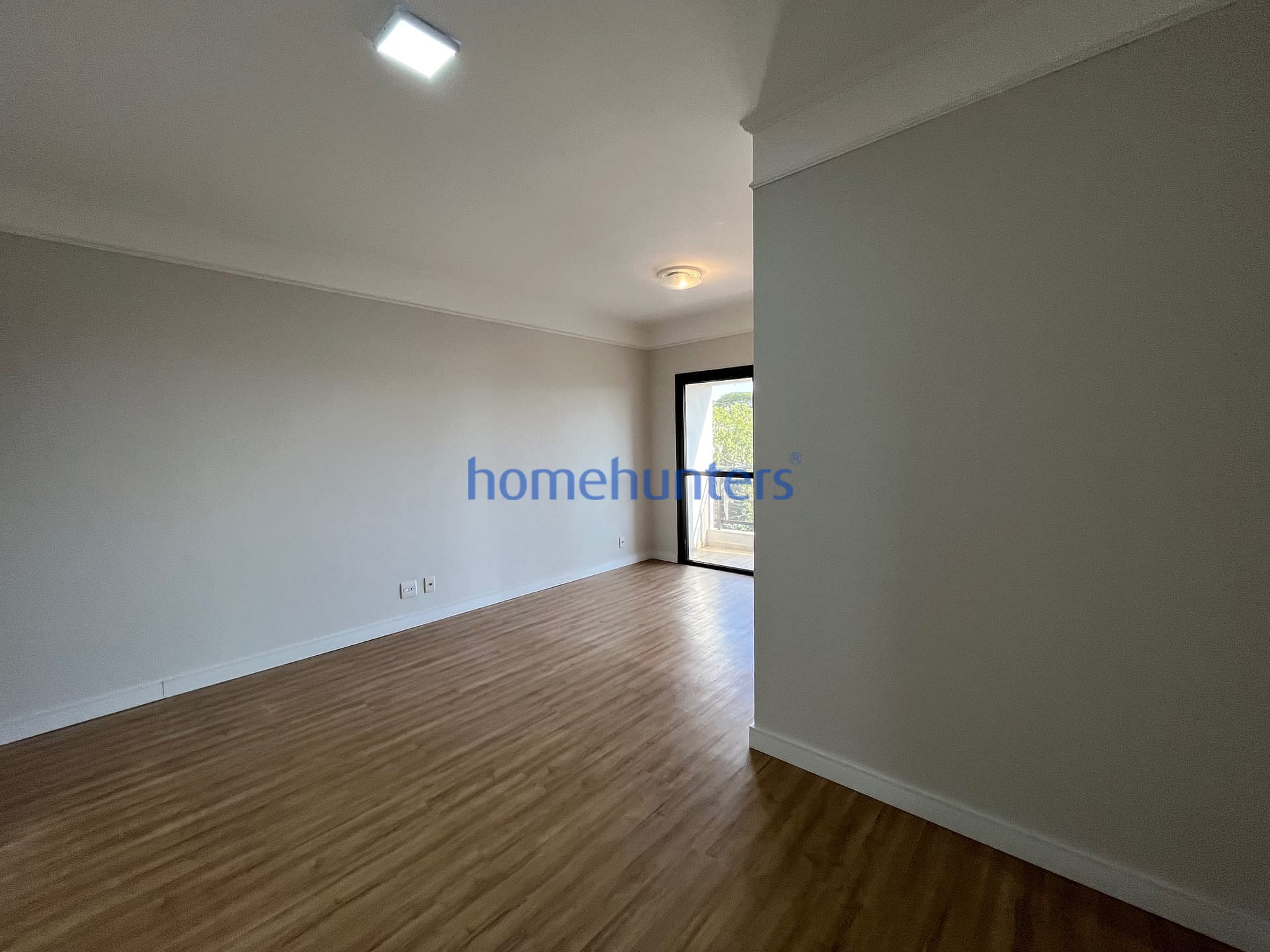 Apartamento para alugar com 3 quartos, 95m² - Foto 15