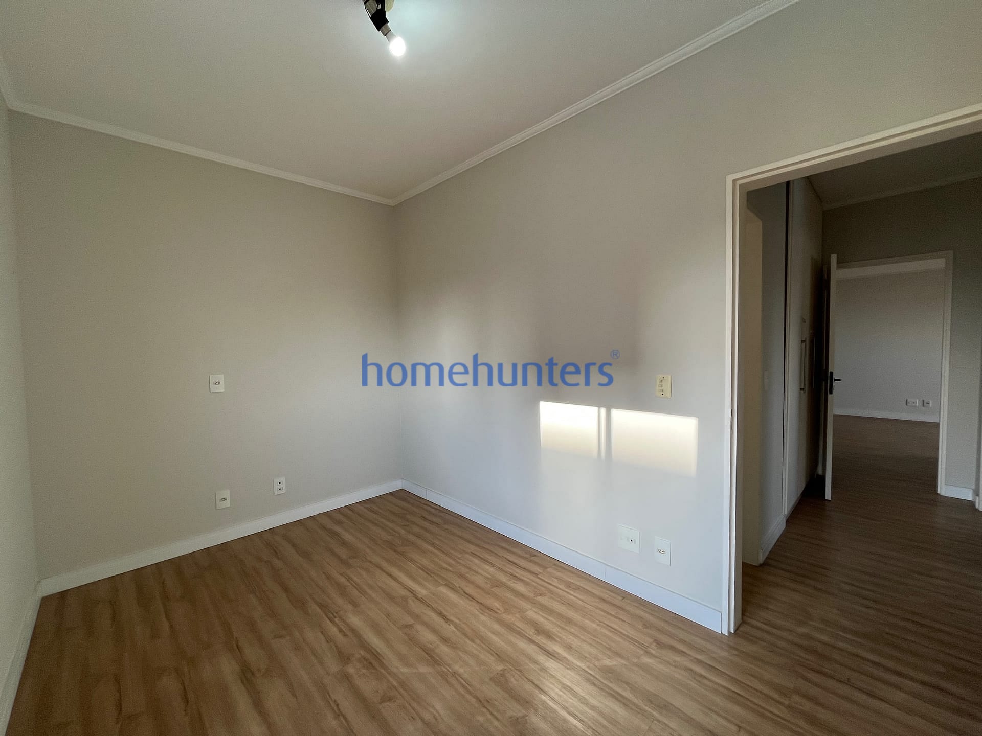 Apartamento para alugar com 3 quartos, 95m² - Foto 29
