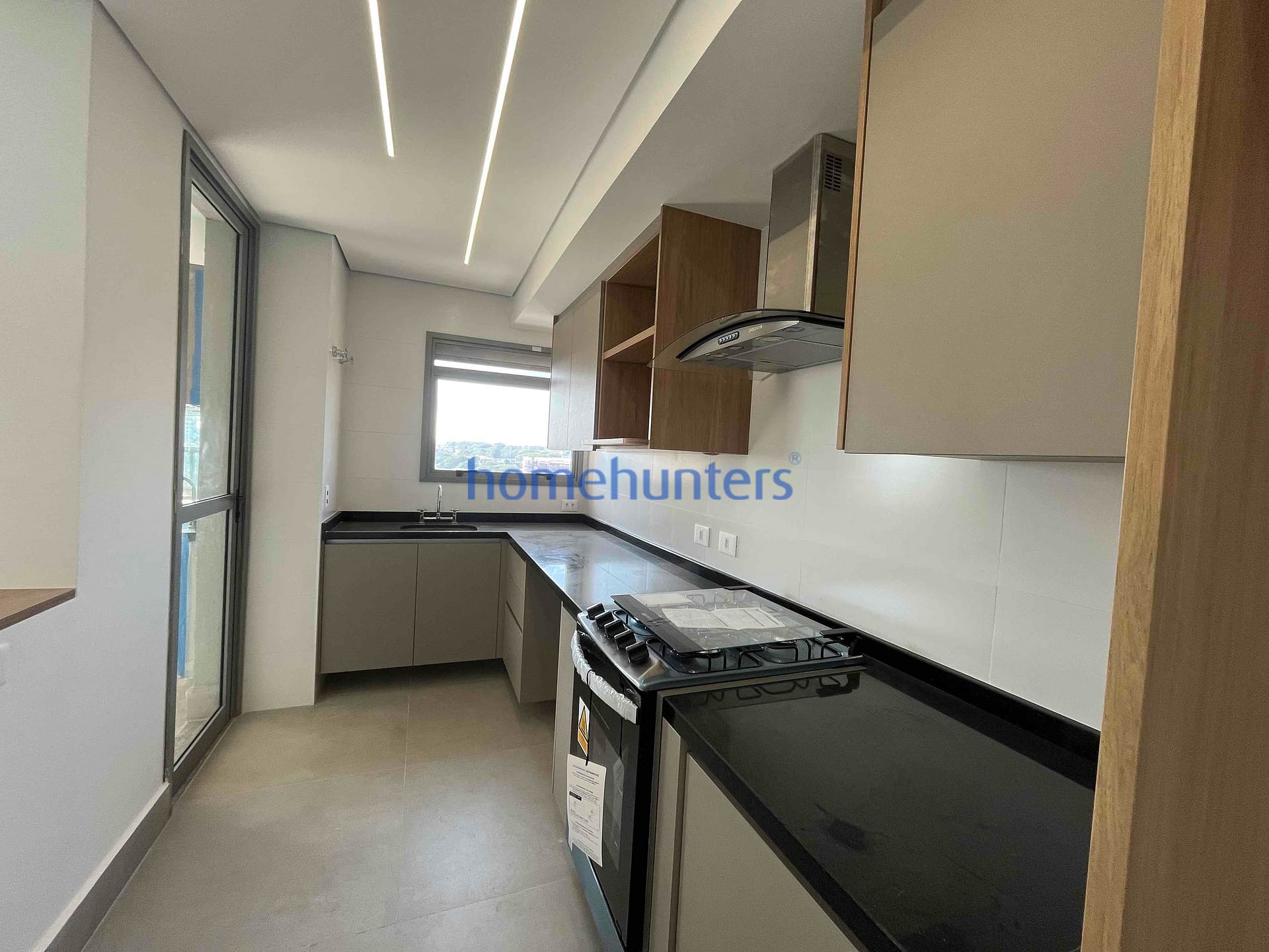 Apartamento para alugar com 3 quartos, 139m² - Foto 9