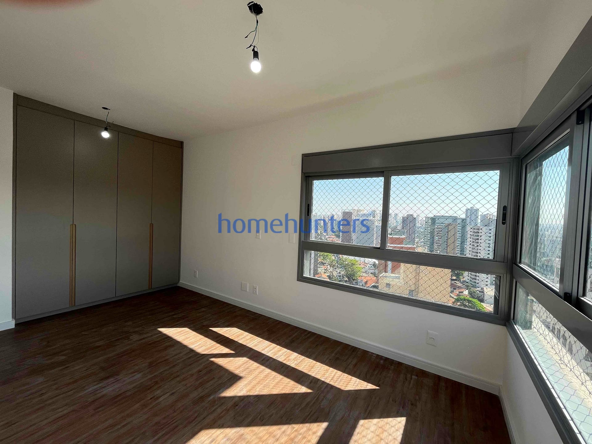 Apartamento para alugar com 3 quartos, 139m² - Foto 18