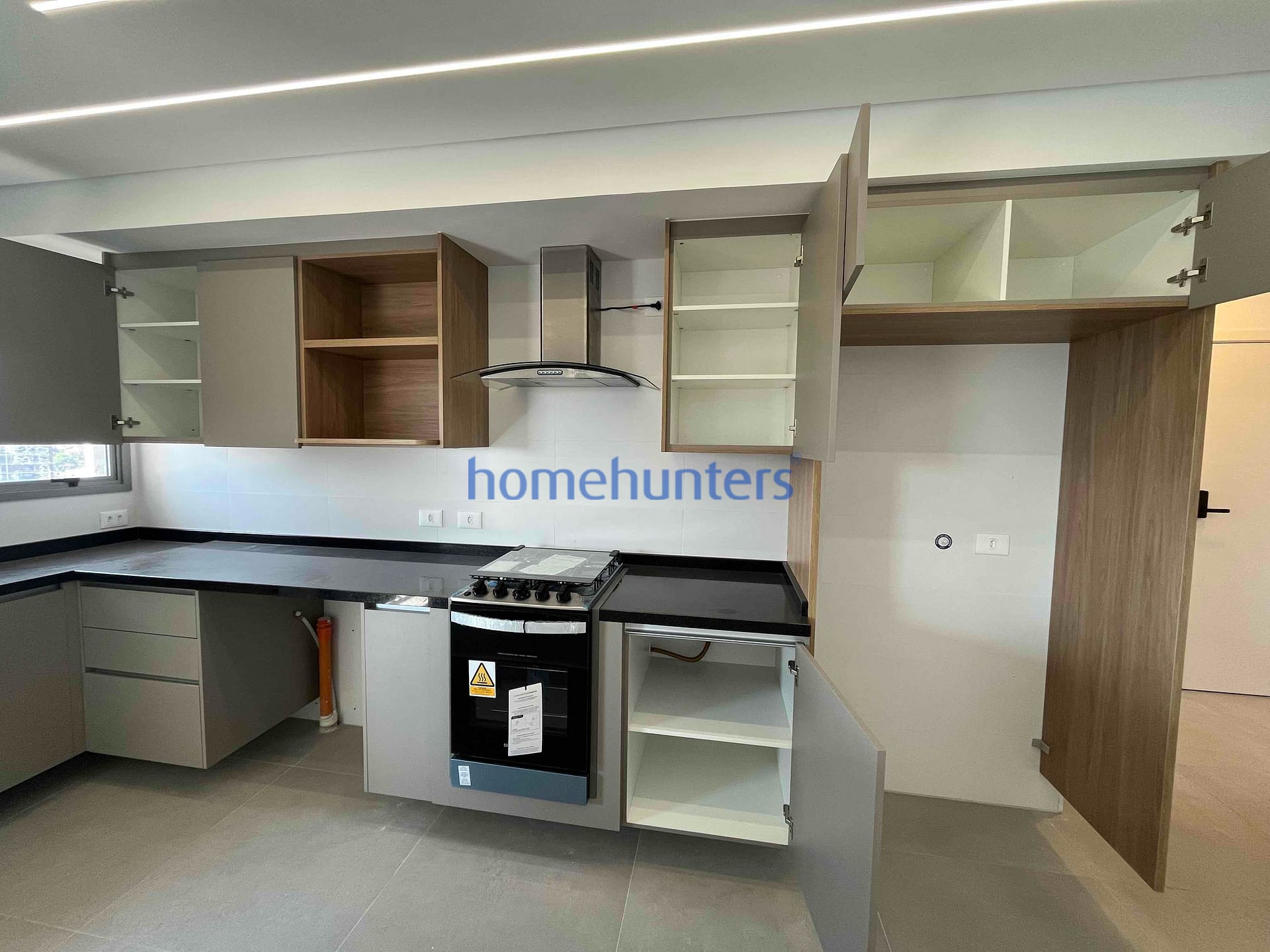 Apartamento para alugar com 3 quartos, 139m² - Foto 10