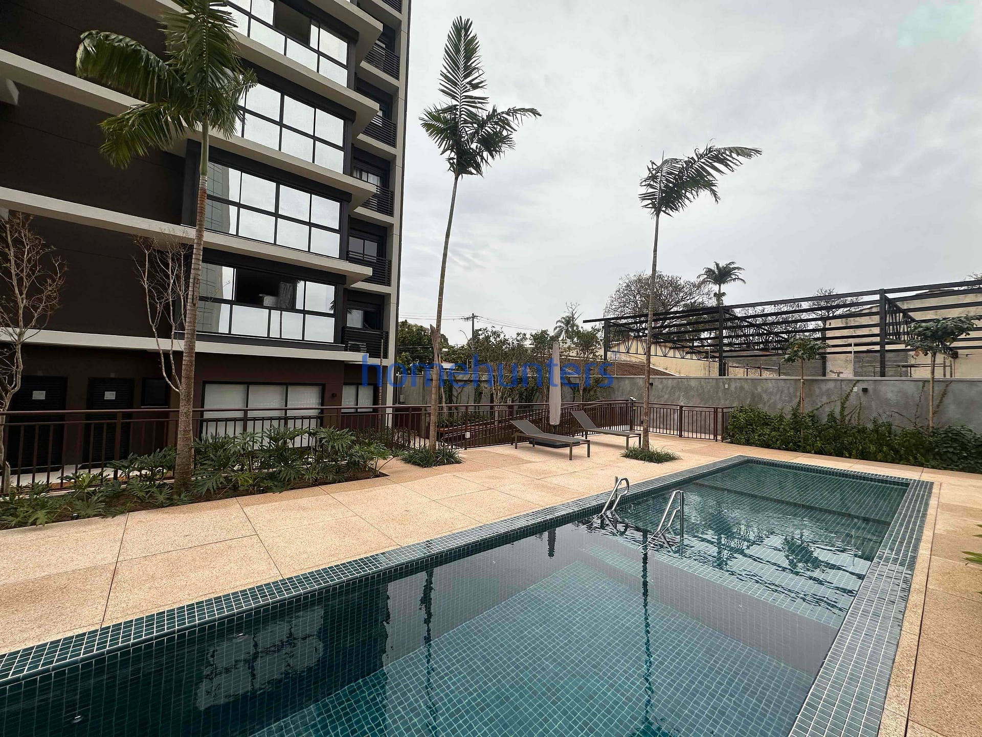 Apartamento para alugar com 1 quarto, 49m² - Foto 29
