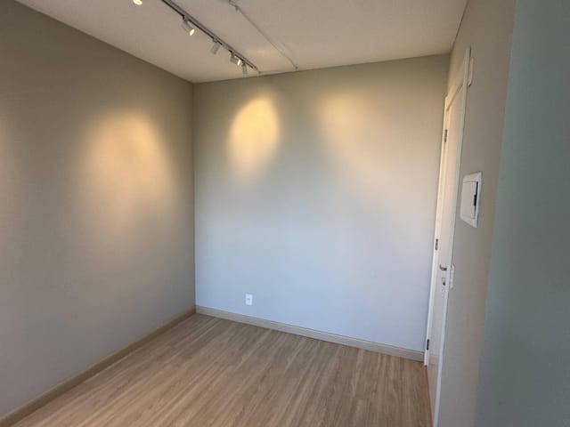 Apartamento 2 quartos e 1 banheiro, à venda, no bairro Jardim Monte Alegre em Taboão da Serra