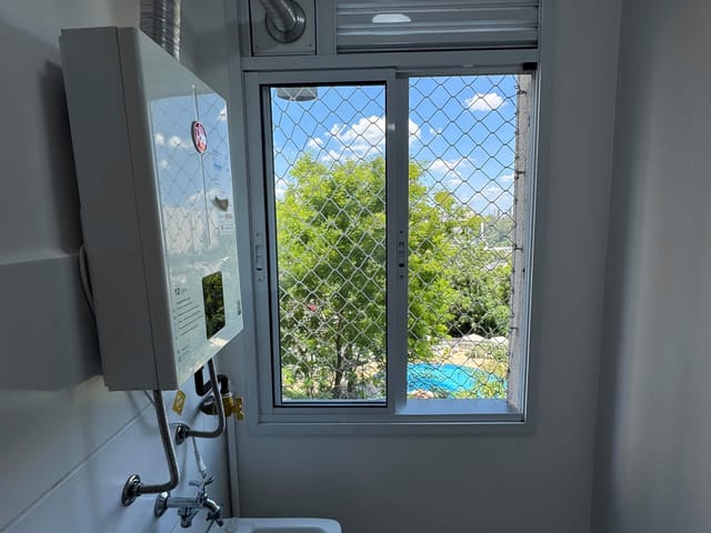 Apartamento 2 quartos e 1 banheiro, à venda, no bairro Jardim Monte Alegre em Taboão da Serra