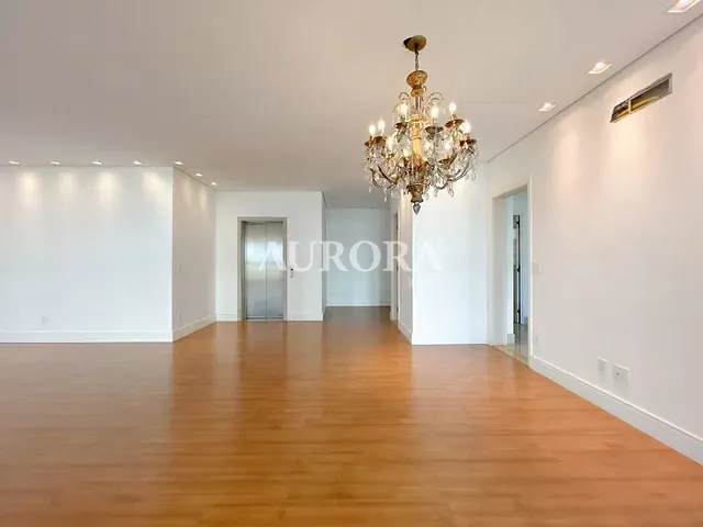Apartamento com 334m² 3 quartos e 5 banheiros, à venda, no bairro Gleba Fazenda Palhano em Londrina