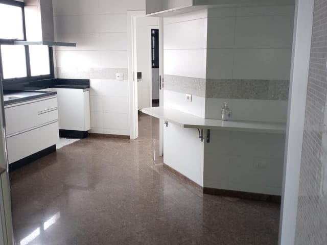 Apartamento com 180m² 3 quartos e 3 banheiros, à venda ou para alugar, no bairro Vila Monumento em São Paulo