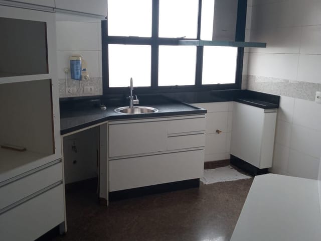 Apartamento com 180m² 3 quartos e 3 banheiros, à venda ou para alugar, no bairro Vila Monumento em São Paulo
