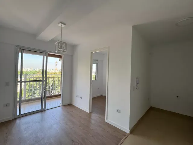 Apartamento com 42m² 2 quartos e 1 banheiro, para alugar, no bairro I.A.P.I. em Osasco