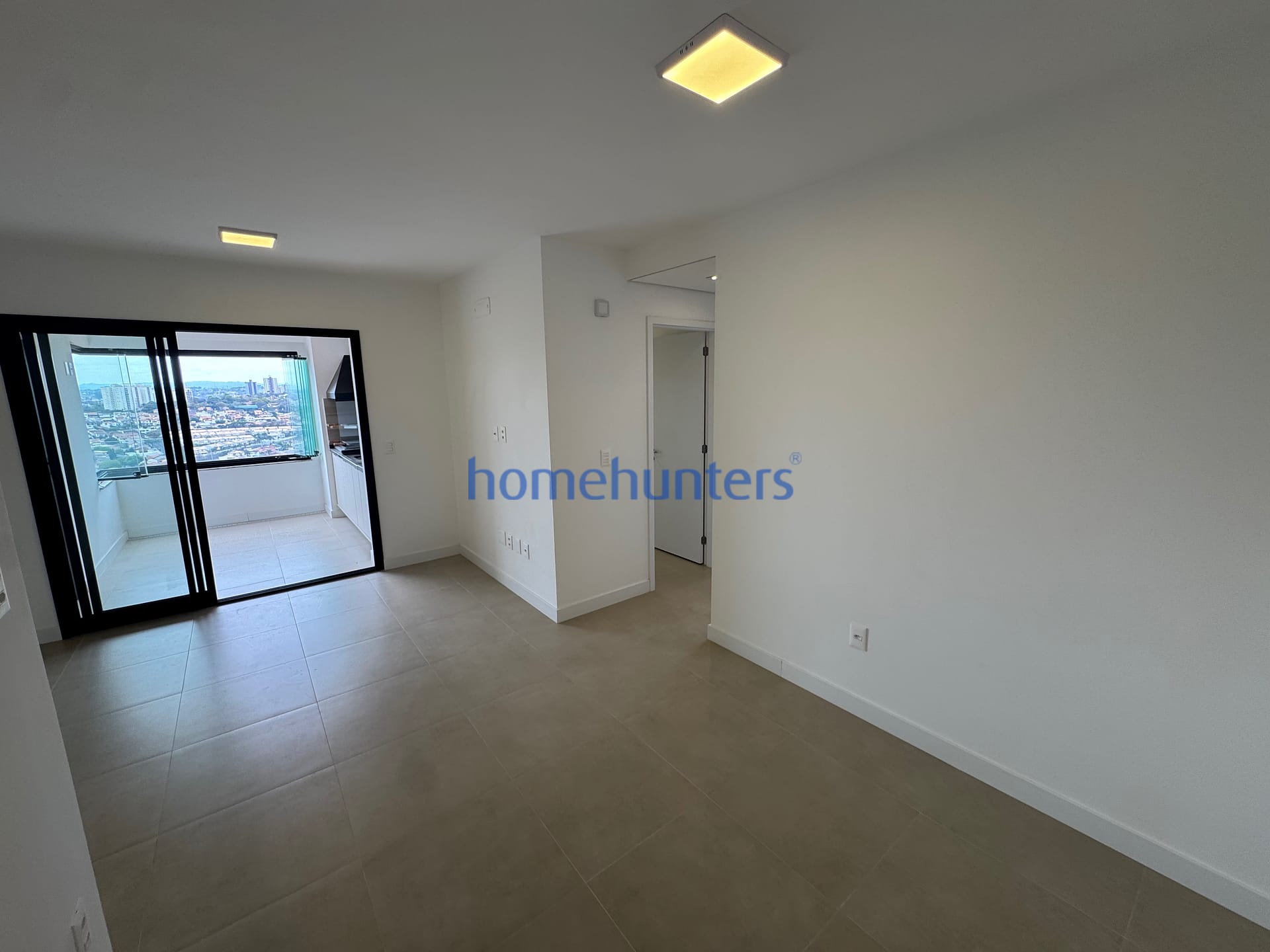 Apartamento à venda e aluguel com 3 quartos, 105m² - Foto 2