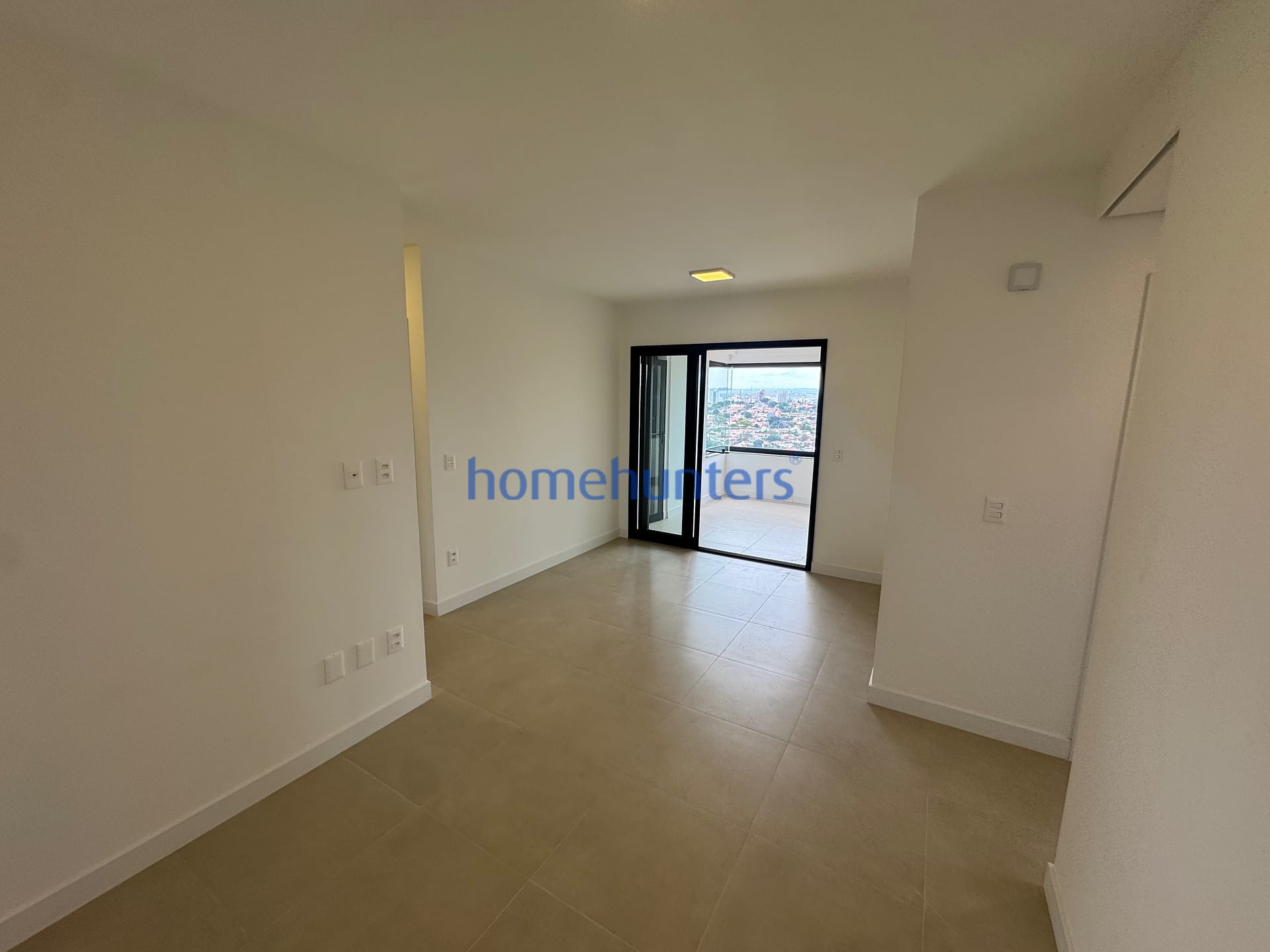 Apartamento à venda e aluguel com 3 quartos, 105m² - Foto 3