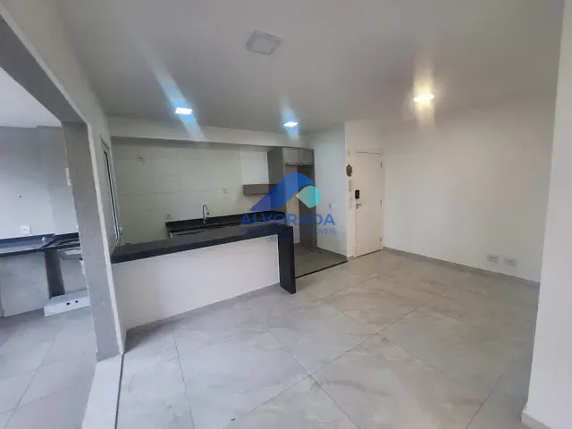Apartamento 3 quartos e 2 banheiros, à venda ou para alugar, no bairro Parque Industrial em São José dos Campos
