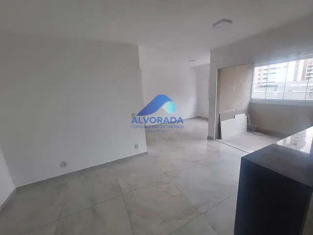 Apartamento 3 quartos e 2 banheiros, à venda ou para alugar, no bairro Parque Industrial em São José dos Campos