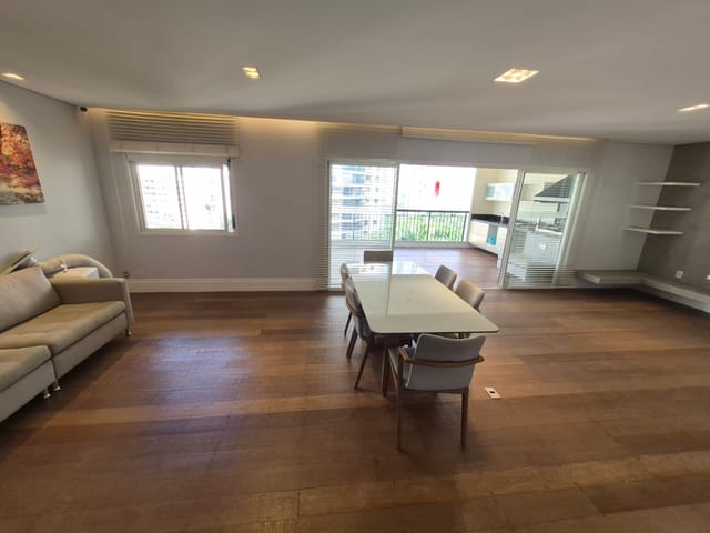 Apartamento com 180m² 4 quartos e 5 banheiros, à venda, no bairro Jardim Vila Mariana em São Paulo