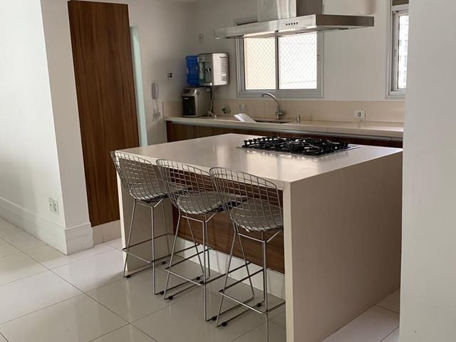 Apartamento com 212m² 3 quartos e 4 banheiros, para alugar, no bairro Alphaville Centro Industrial e Empresarial/Alphaville. em Barueri