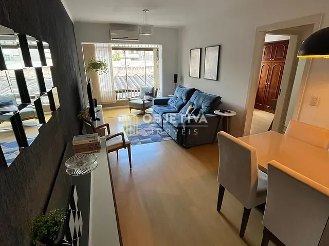 Apartamento 2 quartos e 1 banheiro, à venda, no bairro Petrópolis em Porto Alegre