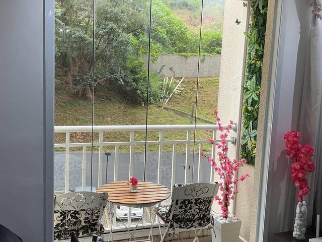 Apartamento 2 quartos e 1 banheiro, à venda, no bairro Jardim Henriqueta em Taboão da Serra