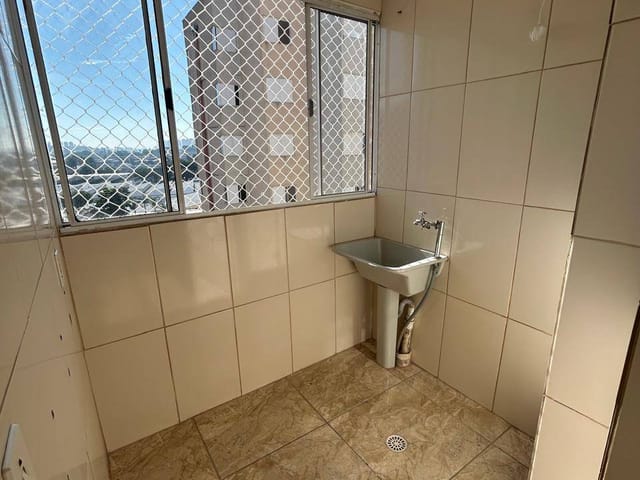 Apartamento 3 quartos e 1 banheiro, à venda, no bairro Jardim Salete em Taboão da Serra